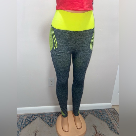 89) MIX LEGGING ACTIVEWEAR ONE SIZE SPANDEX  EXCELLENT CONDITIONS - Picture 4 of 7